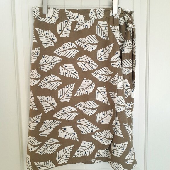 NEW Free Assembly Rayon Linen Wrap Skirt Leaf Print Brown White Size L - Picture 1 of 12
